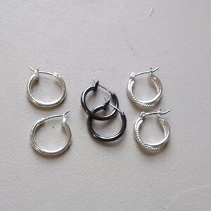 Elegant Silver and Black Hoop Earrings Set
